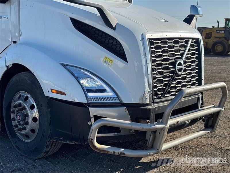 Volvo VNL760 وحدات الجر