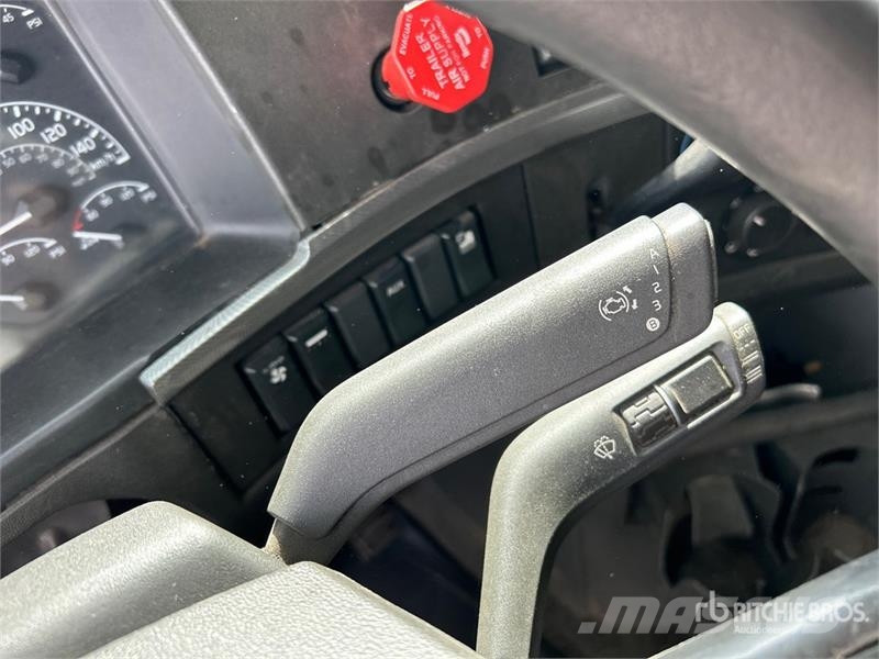 Volvo VNL760 Truck Tractor Units