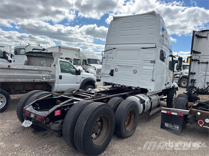 Volvo VNL760 Vilcēji