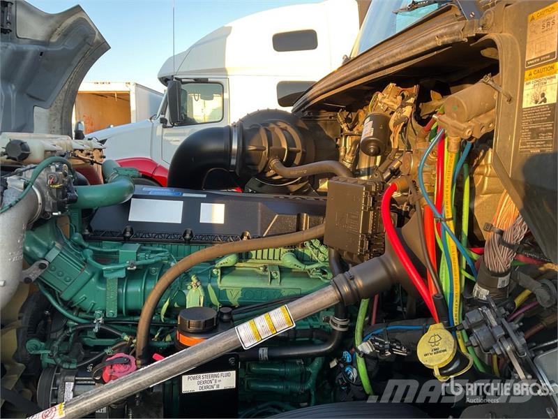 Volvo VNL760 Tegljači
