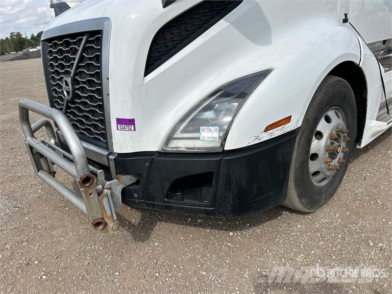 Volvo VNL760 Truck Tractor Units