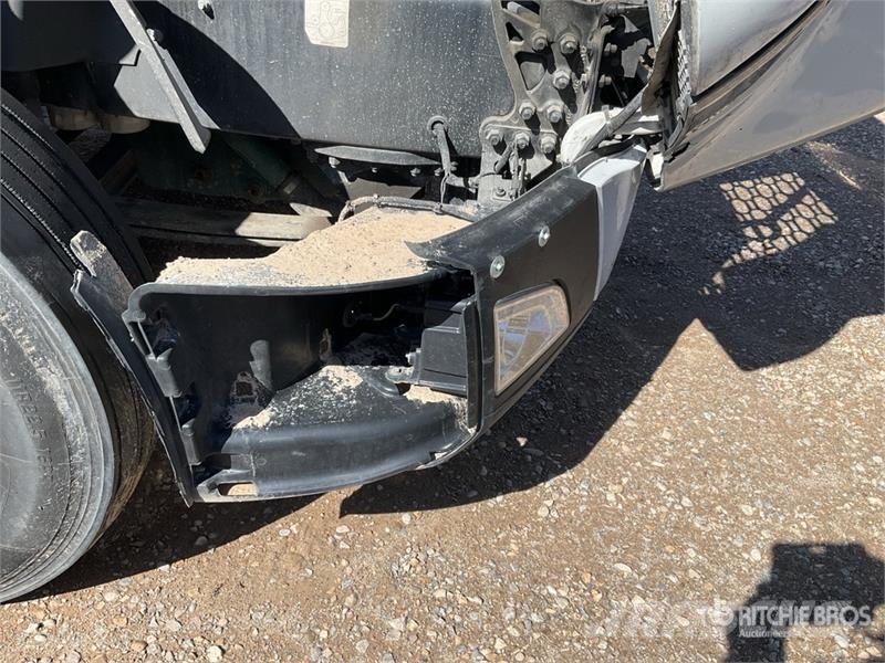 Volvo VNL760 وحدات الجر