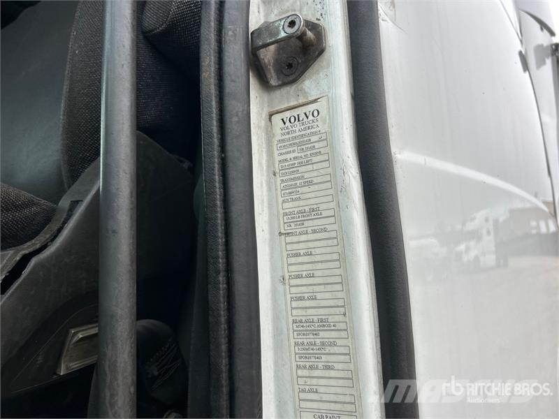 Volvo VNL760 Truck Tractor Units