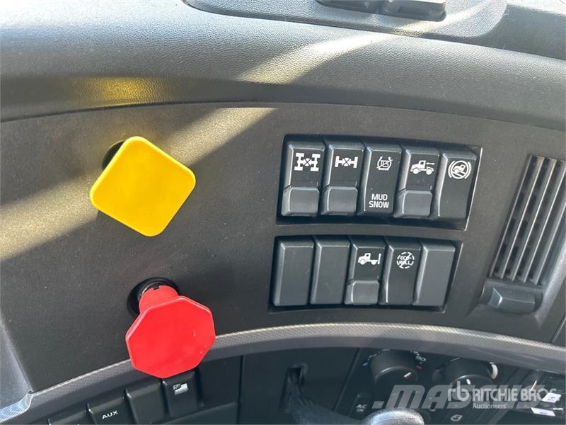 Volvo VNL760 Tractor Units
