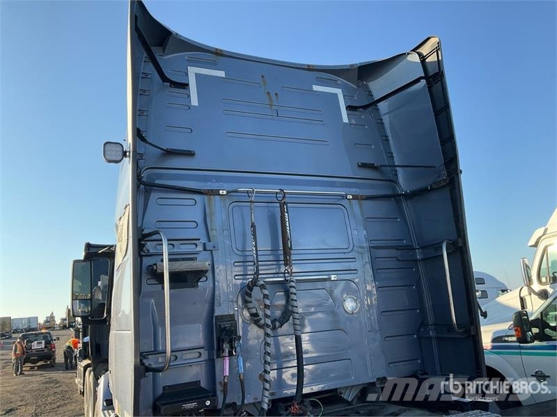 Volvo VNL760 Tegljači