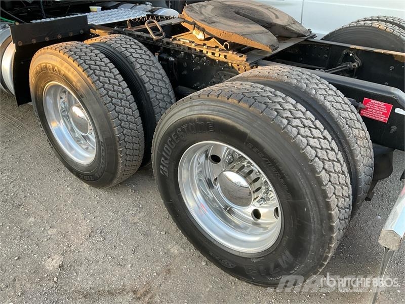 Volvo VNL760 Tegljači