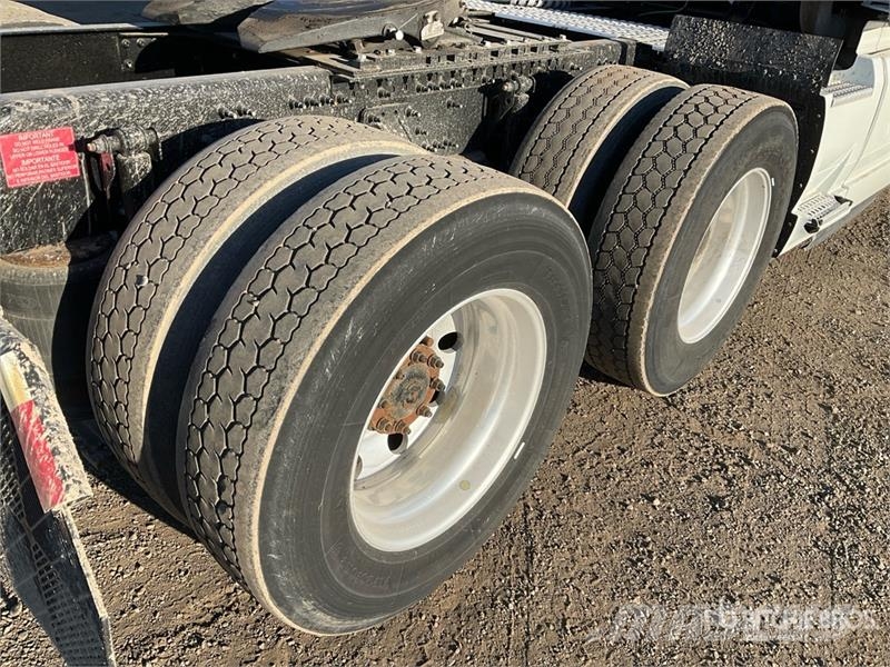 Volvo VNL760 Trekkvogner