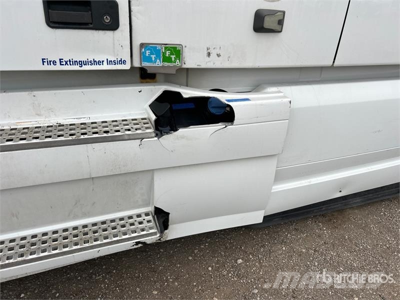 Volvo VNL760 Truck Tractor Units