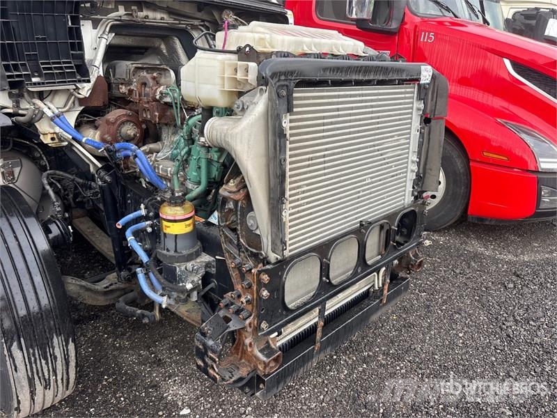 Volvo VNL760 وحدات الجر