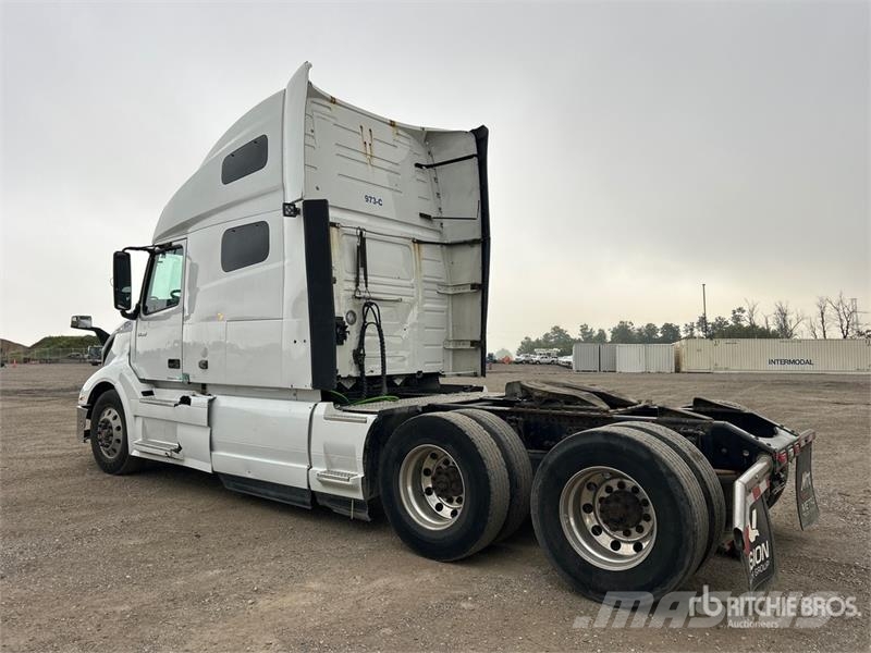 Volvo VNL760 Truck Tractor Units