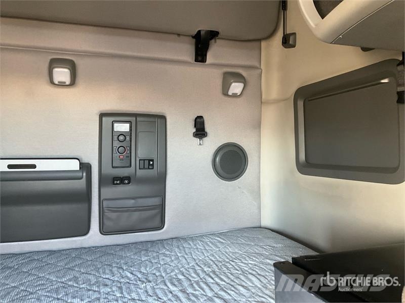 Volvo VNL760 Trekkvogner