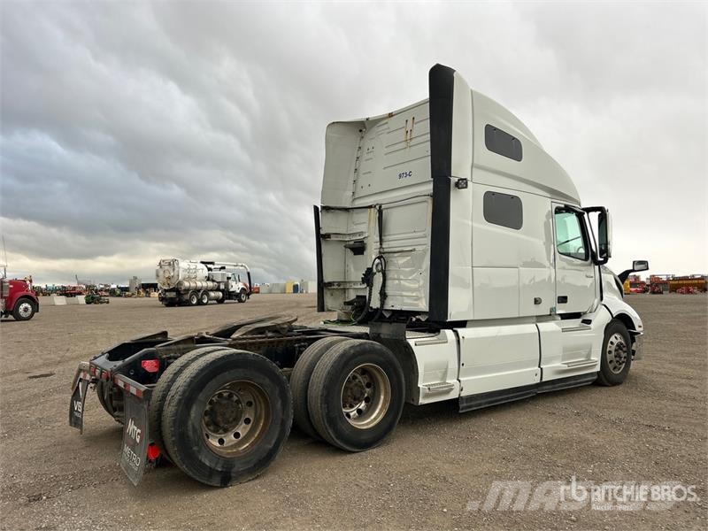 Volvo VNL760 Truck Tractor Units