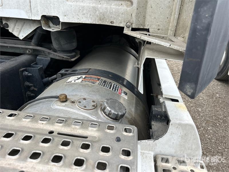 Volvo VNL760 Truck Tractor Units