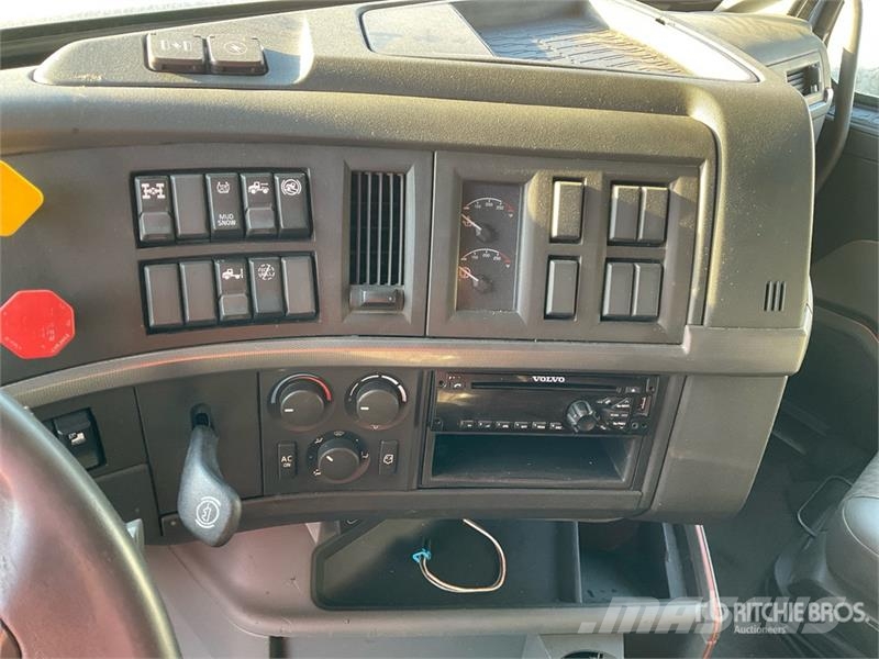Volvo VNL760 Tegljači