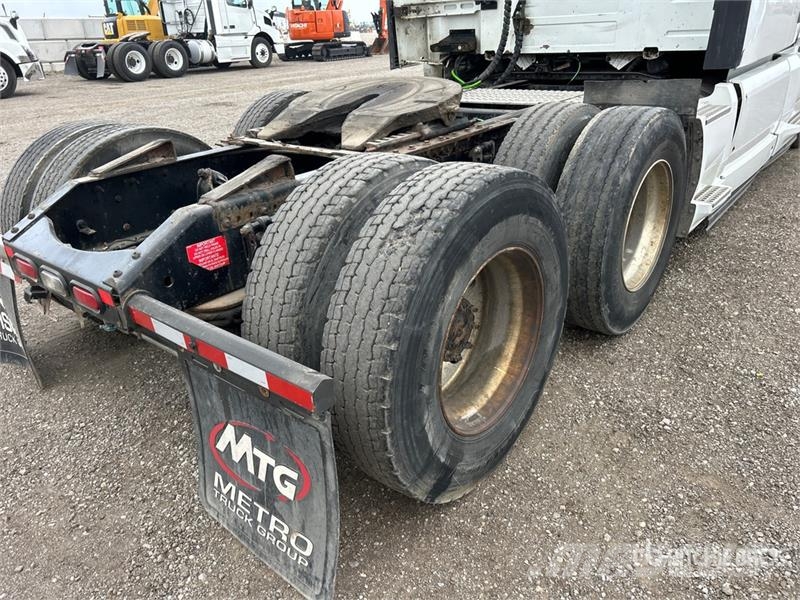 Volvo VNL760 Truck Tractor Units
