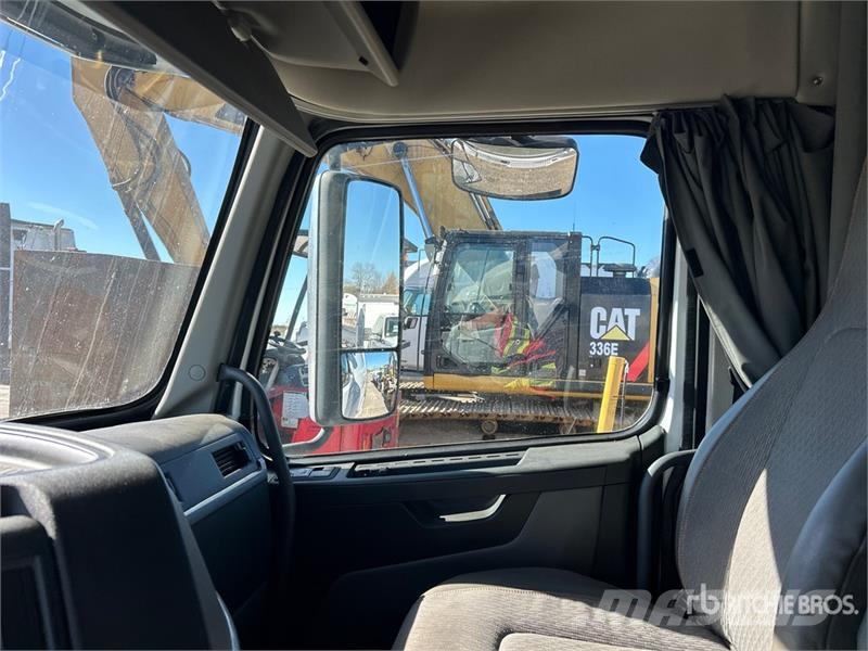 Volvo VNL760 Cavalos mecânicos