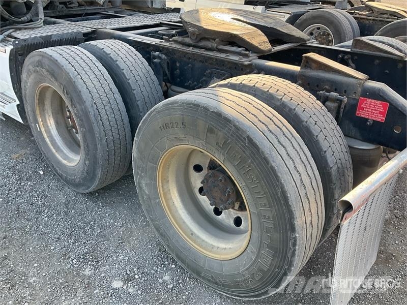 Volvo VNL760 Vilcēji