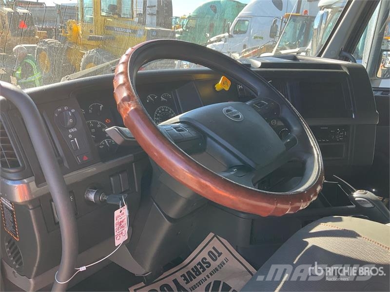 Volvo VNL760 Cavalos mecânicos