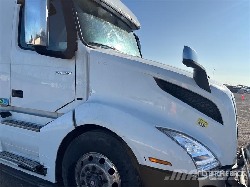 Volvo VNL760 وحدات الجر