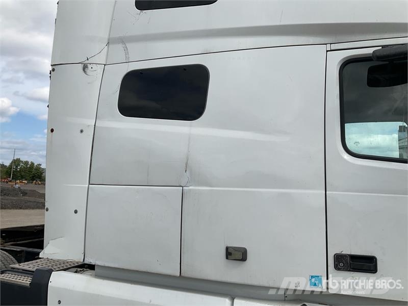 Volvo VNL760 Truck Tractor Units
