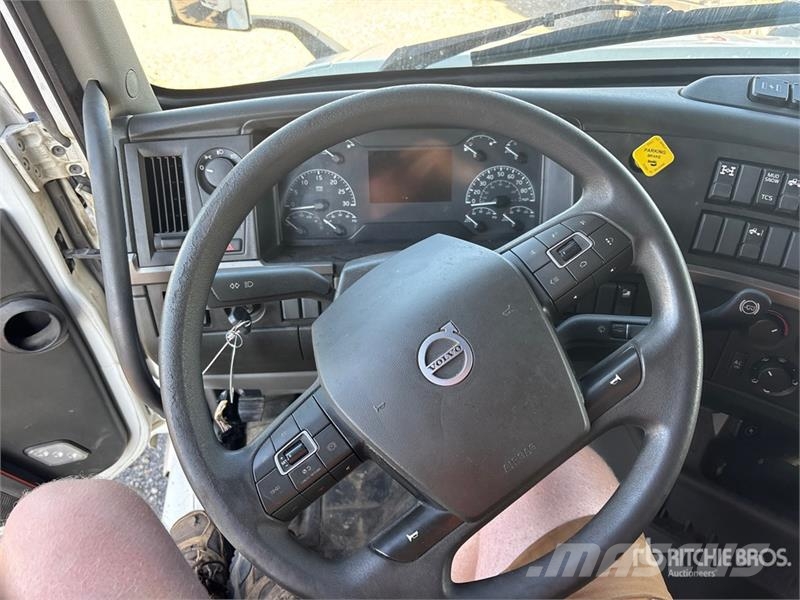 Volvo VNL760 Vlačilci