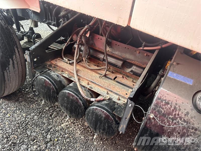 Volvo VNL760 وحدات الجر
