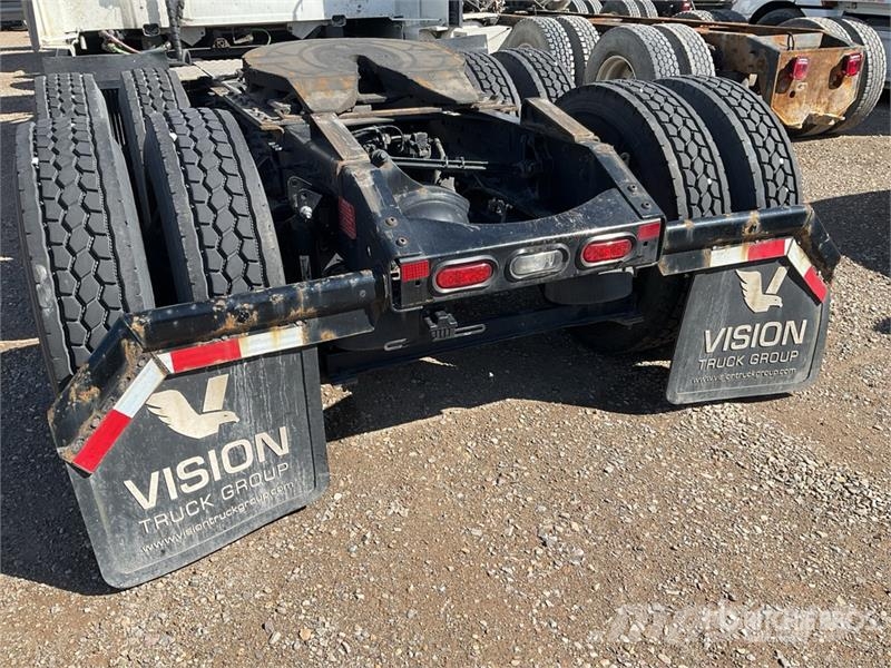 Volvo VNL760 وحدات الجر