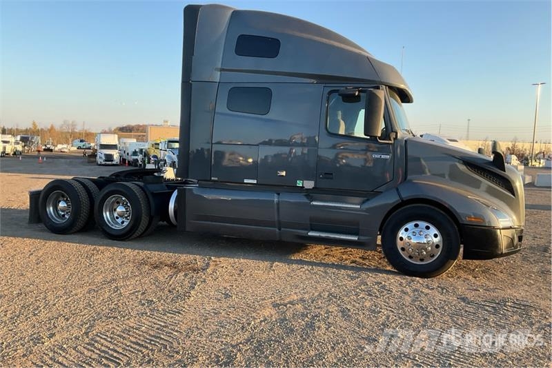 Volvo VNL760 Tegljači