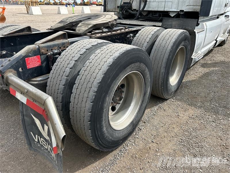 Volvo VNL760 Truck Tractor Units
