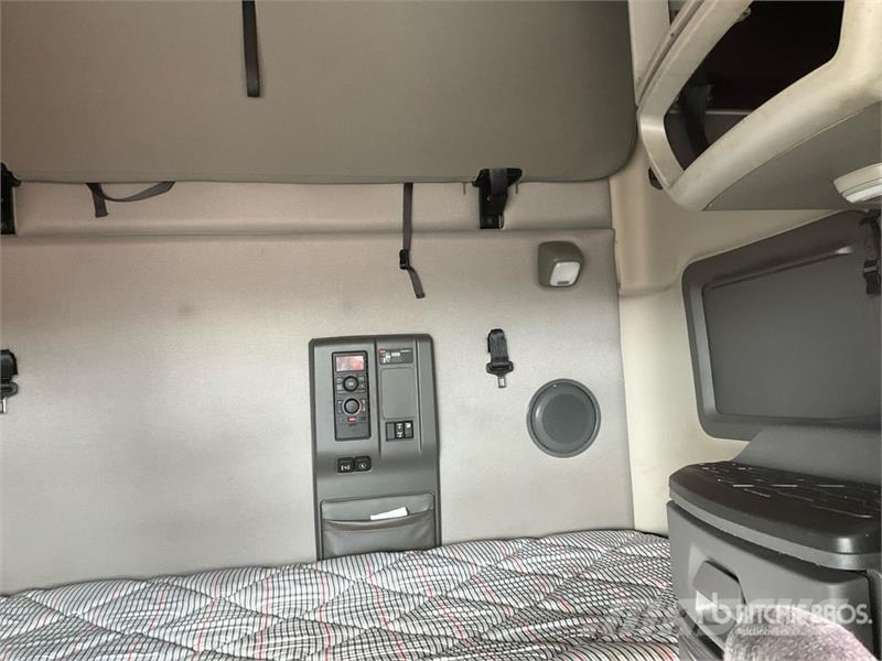 Volvo VNL760 Sattelzugmaschinen