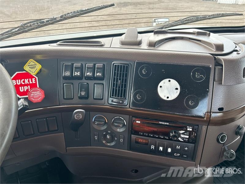 Volvo VNM Sattelzugmaschinen