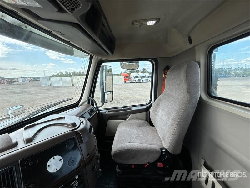 Volvo VNM Sattelzugmaschinen