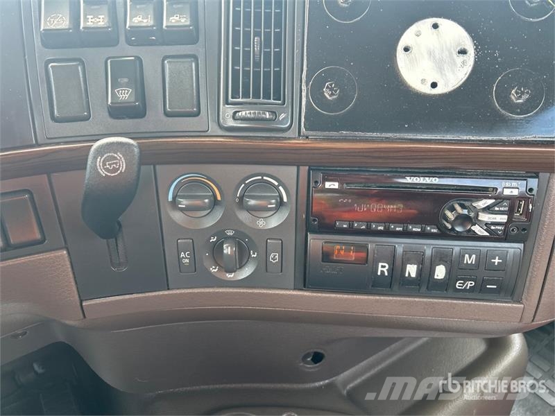Volvo VNM Sattelzugmaschinen