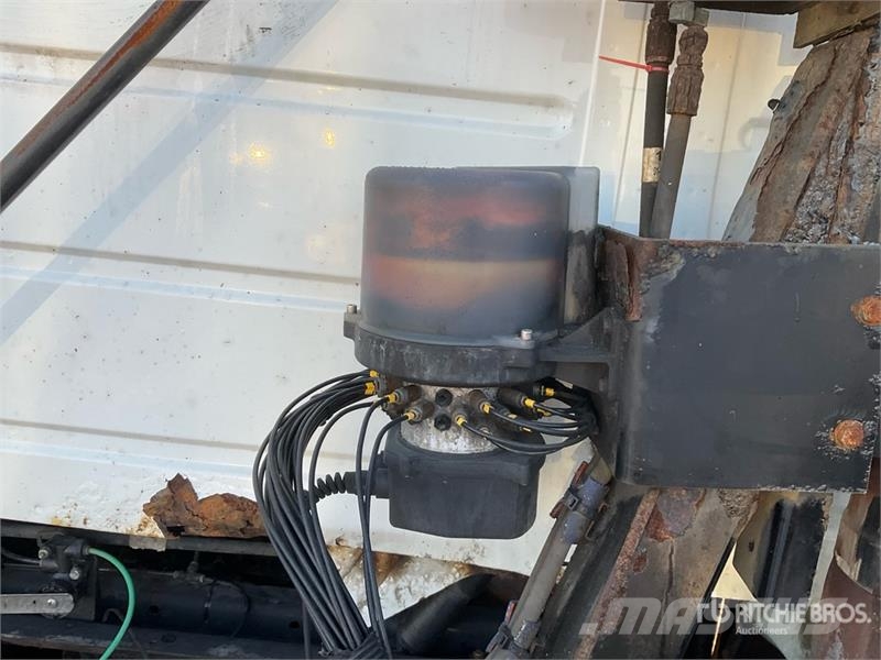 Volvo VNM Vlačilci