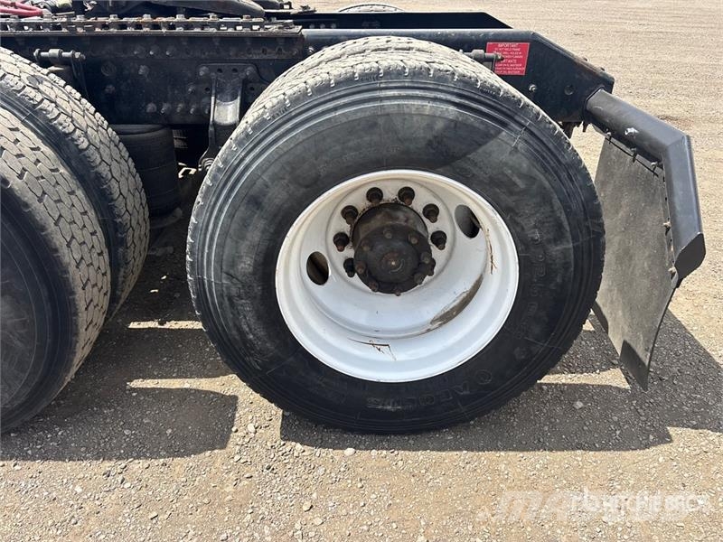 Volvo VNM Tractor Units