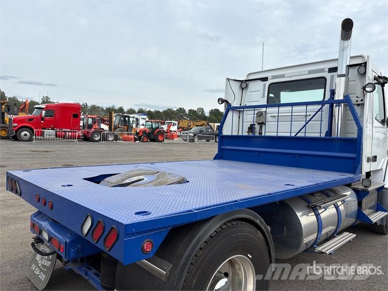 Volvo VNM Naudoti vilkikai