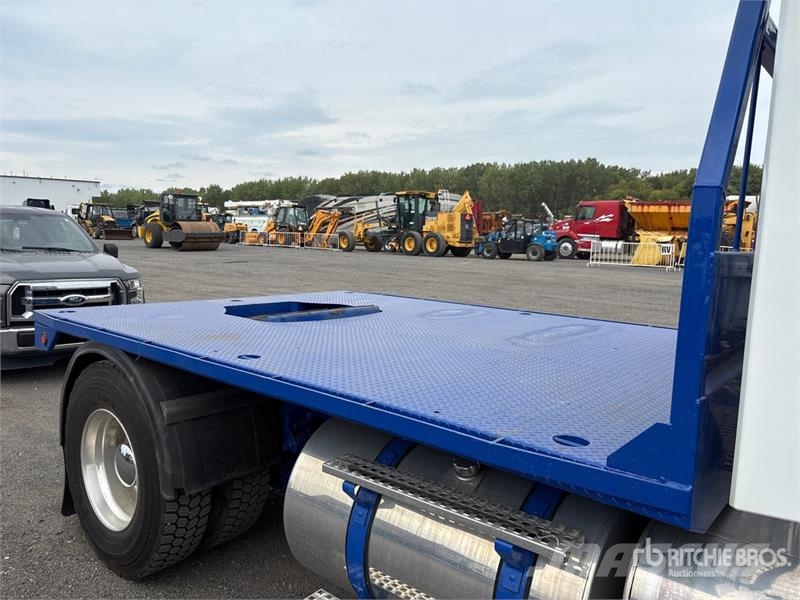 Volvo VNM Naudoti vilkikai