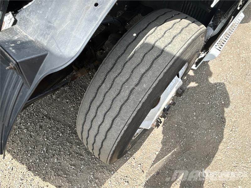 Volvo VNM Sattelzugmaschinen