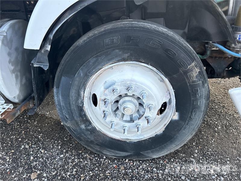 Volvo VNM وحدات الجر