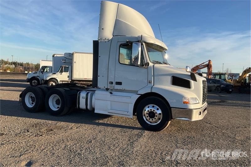 Volvo VNM Vlačilci