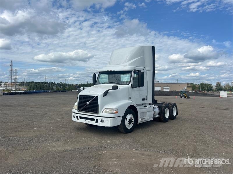 Volvo VNM Sattelzugmaschinen