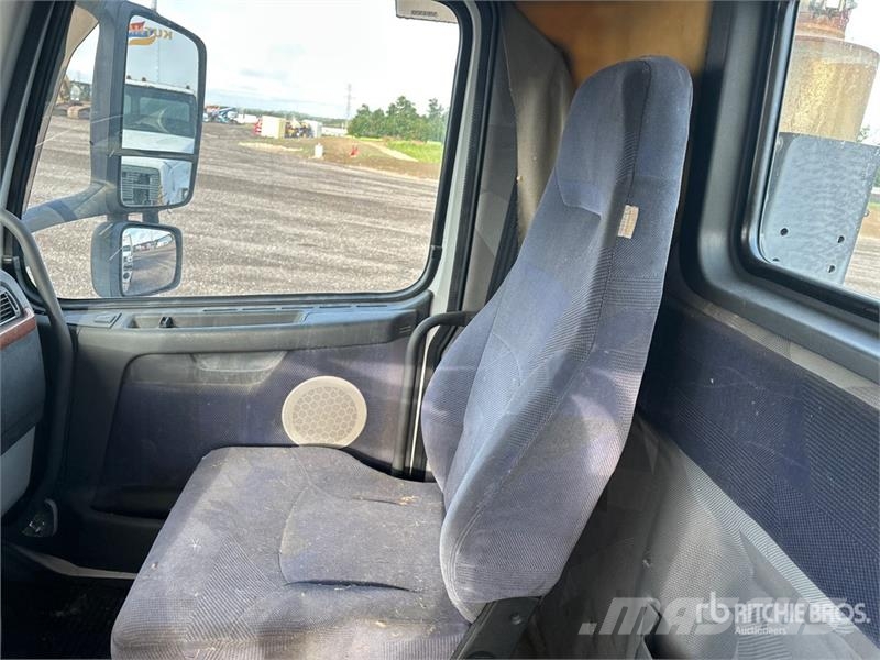 Volvo VNM Truck Tractor Units