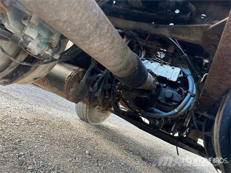 Volvo VNM وحدات الجر