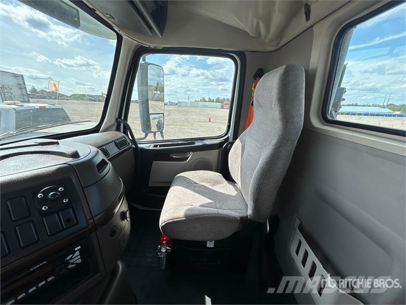 Volvo VNM Sattelzugmaschinen