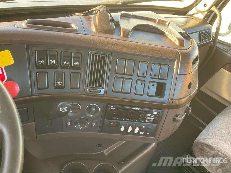 Volvo VNM Vlačilci