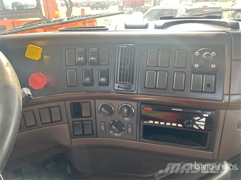 Volvo VNM Sattelzugmaschinen