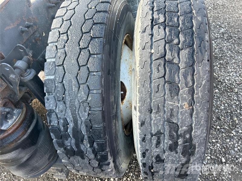 Volvo VNM وحدات الجر