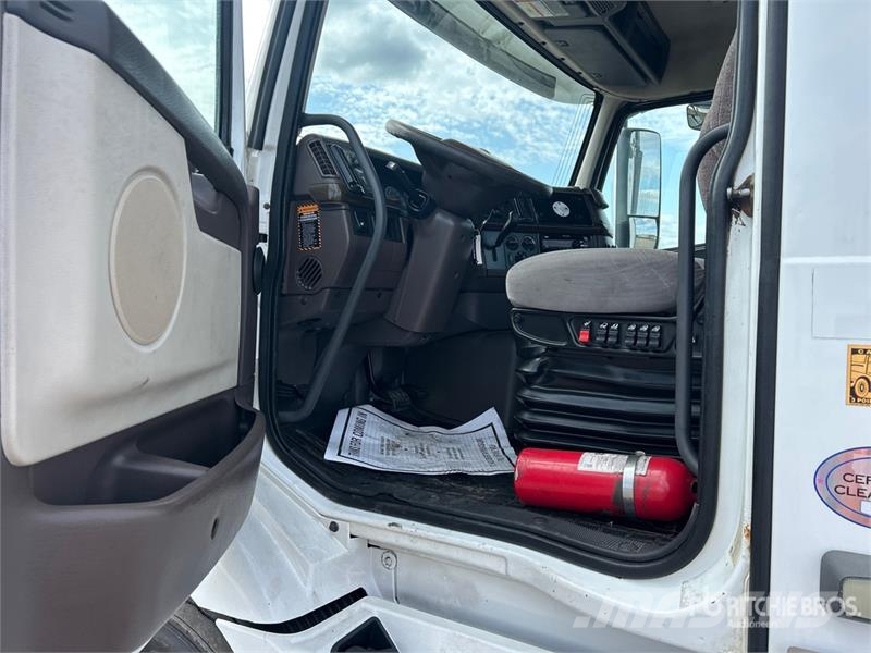 Volvo VNM Sattelzugmaschinen