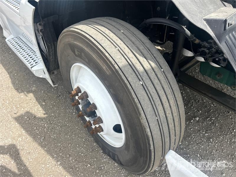 Volvo VNM Sattelzugmaschinen