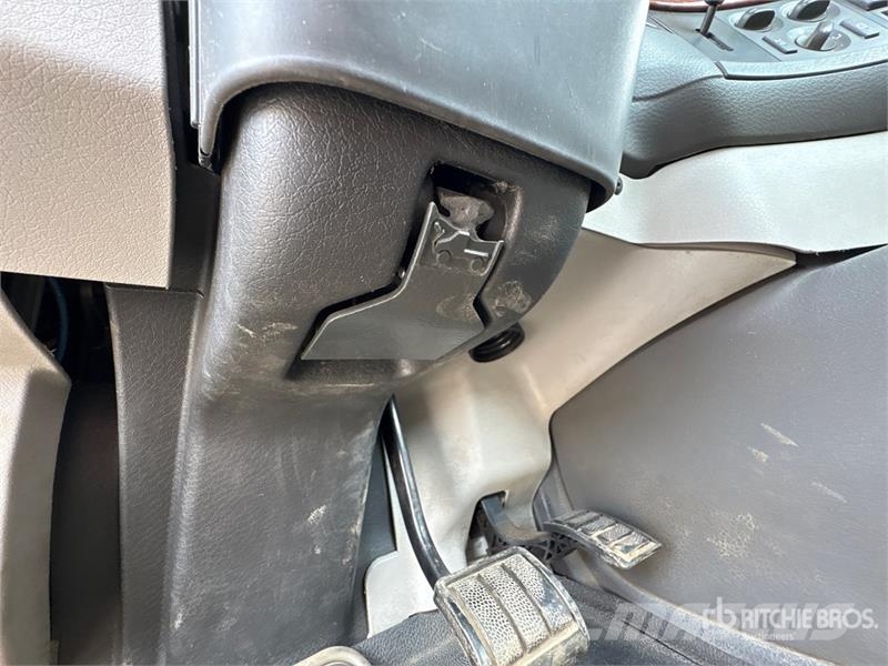Volvo VNM Naudoti vilkikai